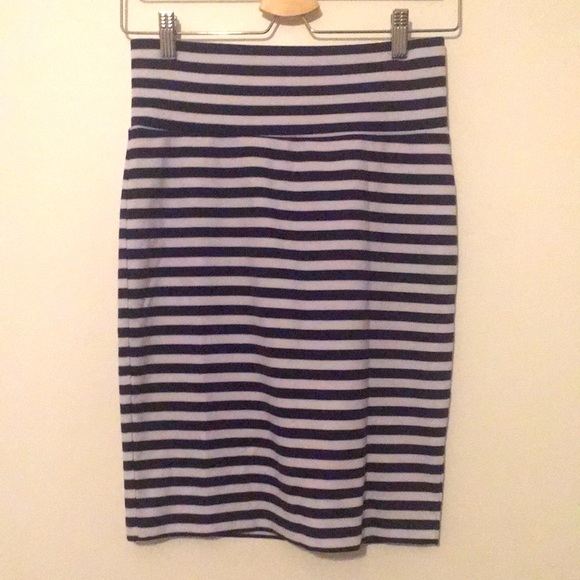 Stretchy striped pencil skirt - Picture 1 of 2
